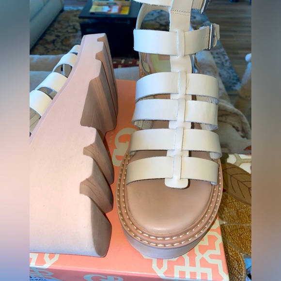 DOLCE VITA GALORE LEATHER PLATFORM GLADIATOR SANDALS - BEIGE - Sz 10 - Picture 11 of 11